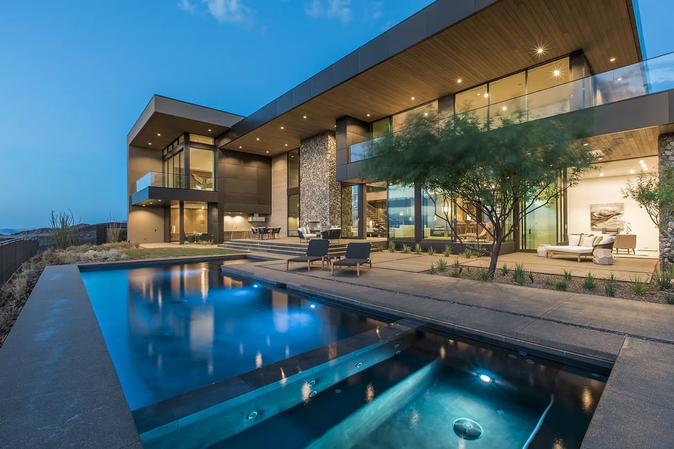 Back-Exterior_high_2787713