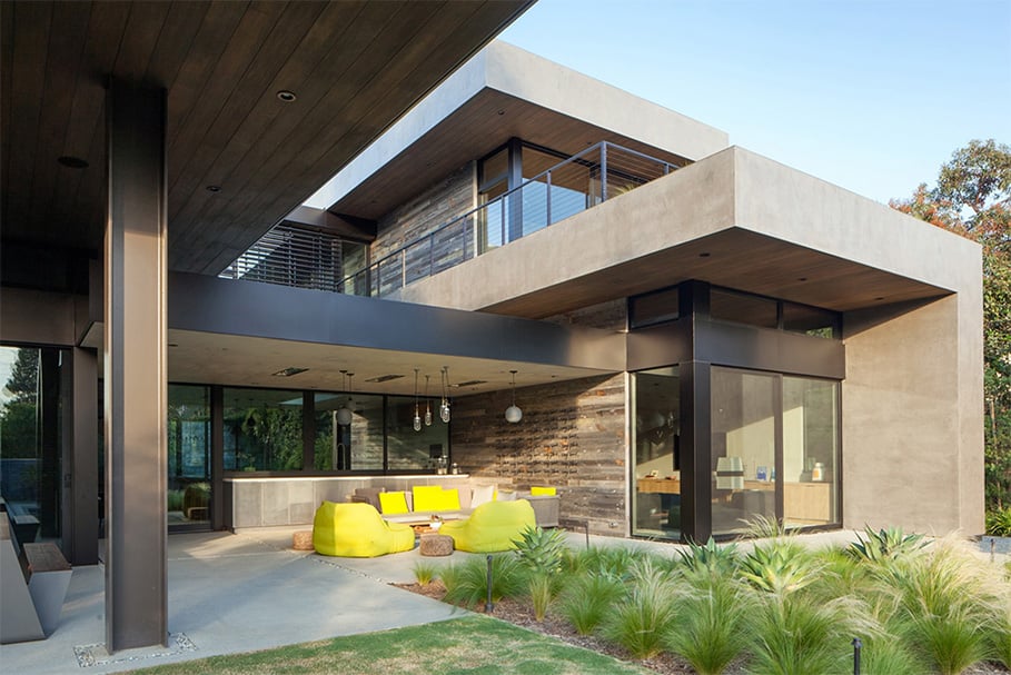 P Lun Moreno Residence