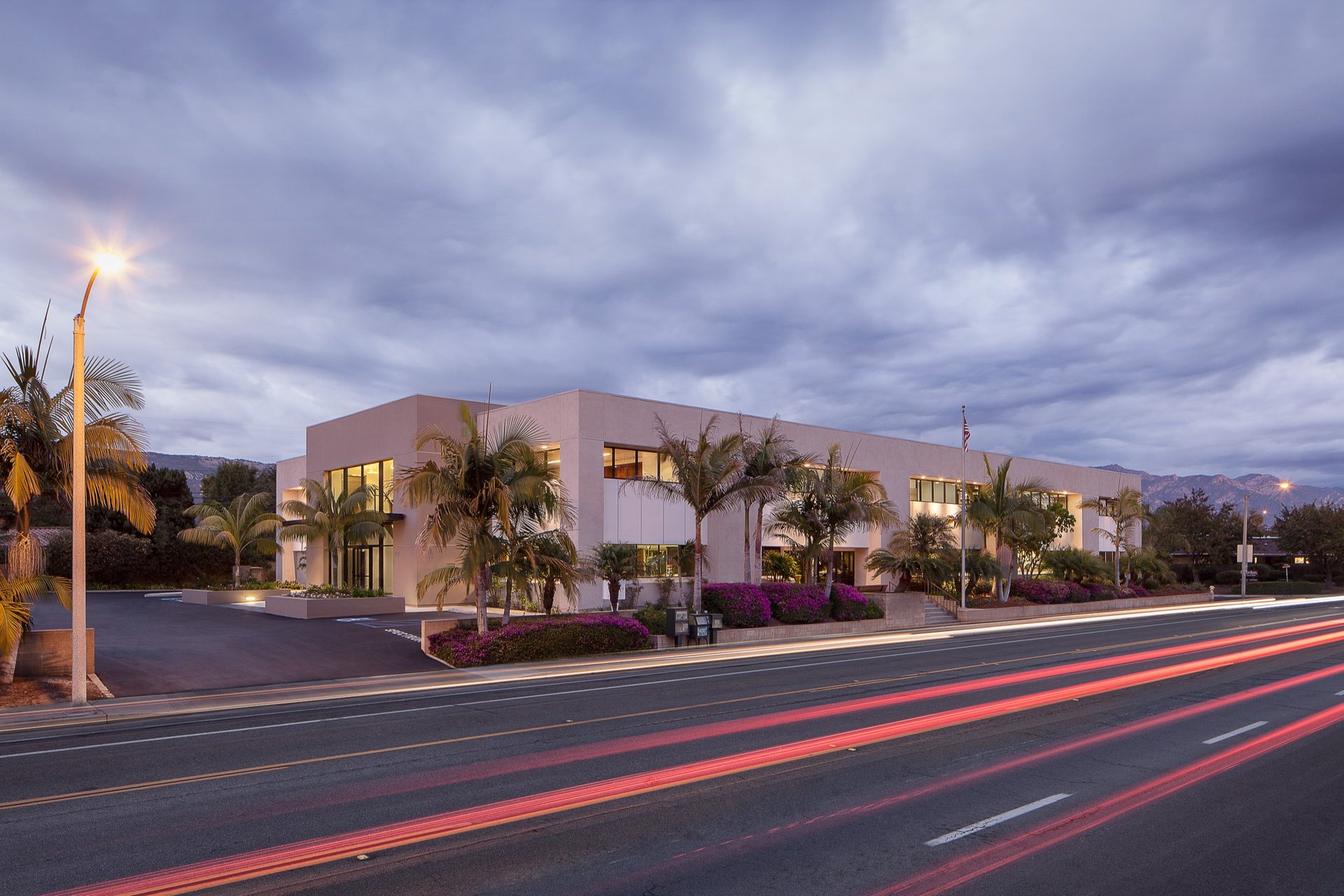 calle-real-office-commerical-architecture-001