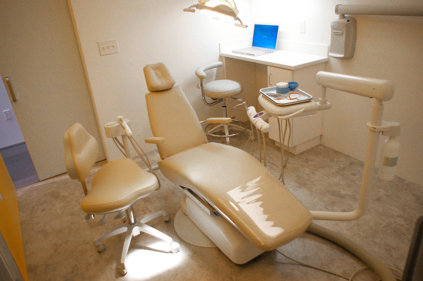 Sugarbug Dental-@2x-10 Operatory 3