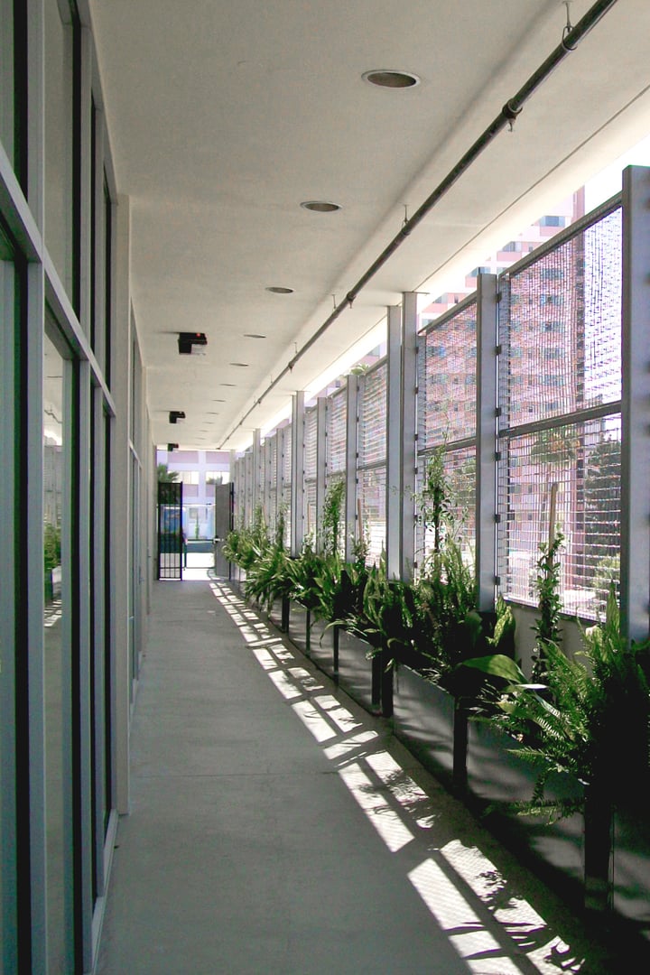 UCLA Child Care Center-@2x-9b-Exterior hallway
